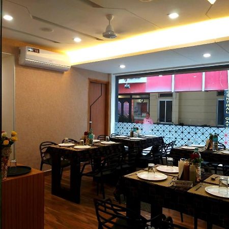 Grand Elegant Hotell Chennai Exteriör bild