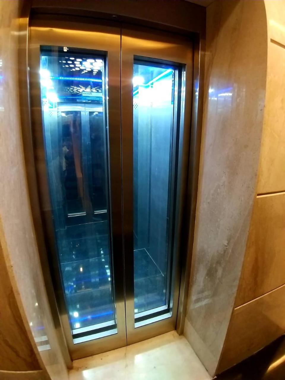 Grand Elegant Hotell Chennai Exteriör bild