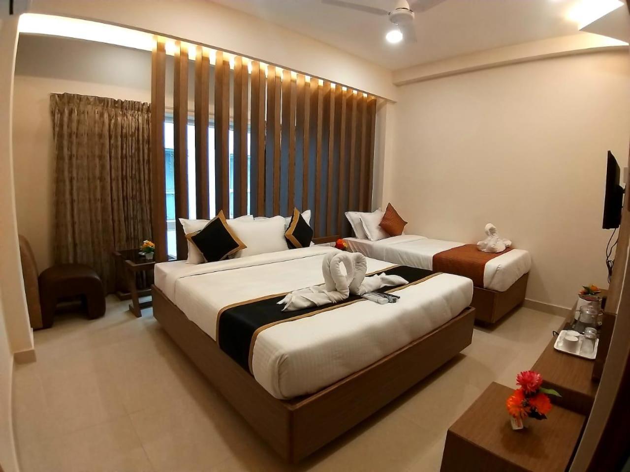 Grand Elegant Hotell Chennai Exteriör bild
