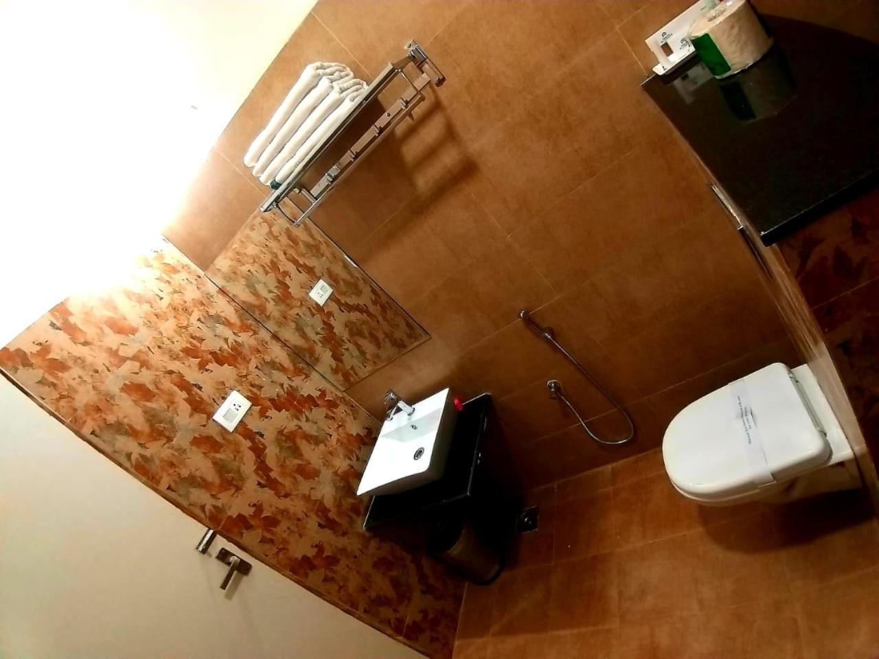 Grand Elegant Hotell Chennai Exteriör bild